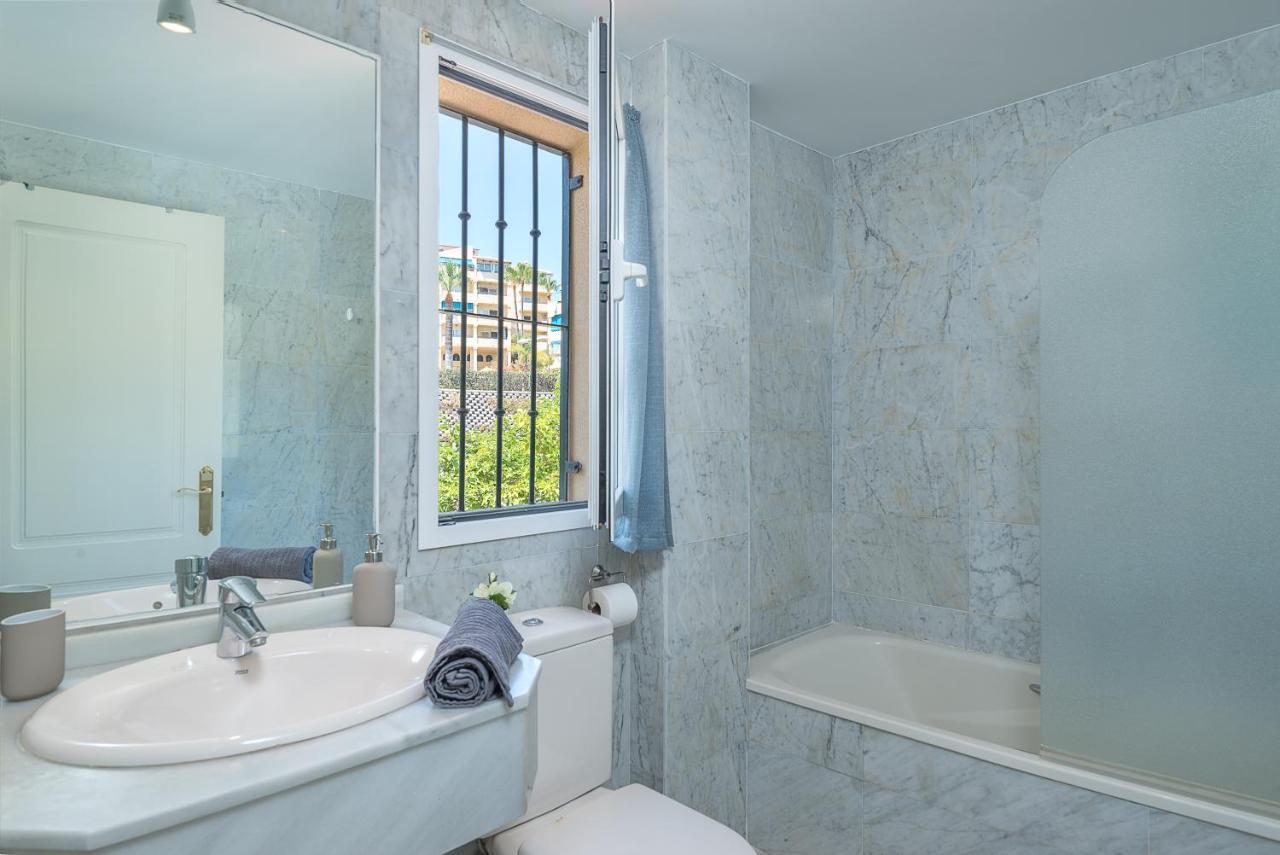 Sea Blue Apartment - Frente Al Mar Benalmádena Εξωτερικό φωτογραφία